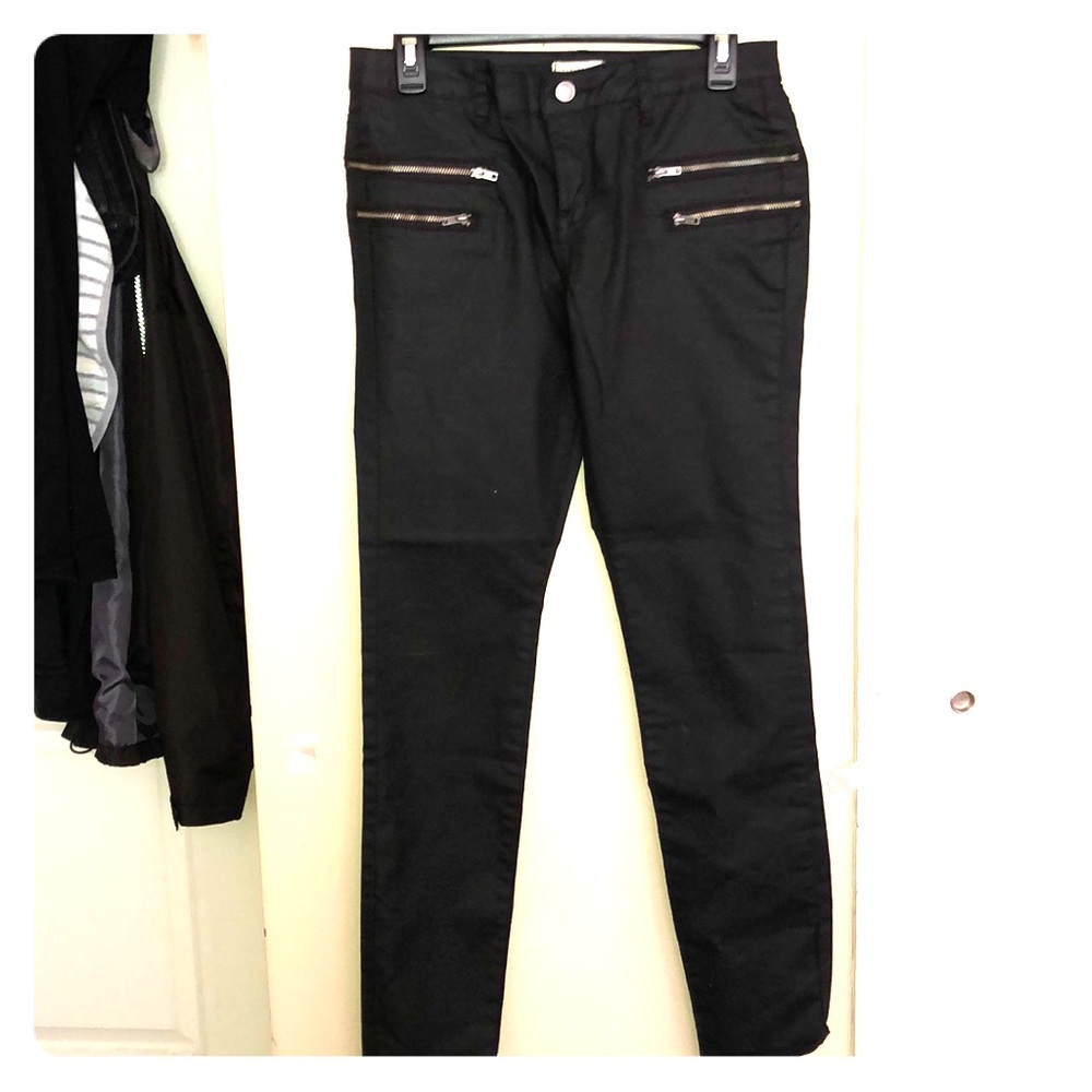 Ladies stylish jeans .